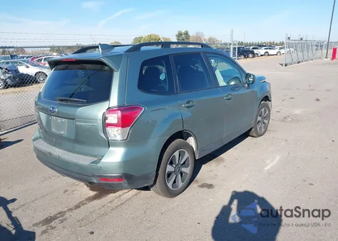 2018 Subaru Forester 2.5I Premium z USA, uszkodzony, nr VIN JF2SJAEC3JH476519